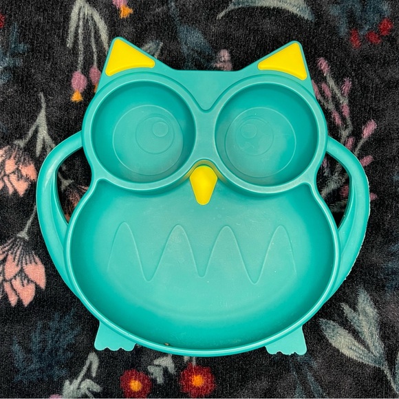 (SOLD)4 Baby Plates + 3-in-1 Training Cup - Picture 11 of 12